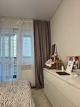 Snapshot of NewLale chatting on February 19, 2026, 2:18 am NewLale online show from February 19, 2026, 2:18 am