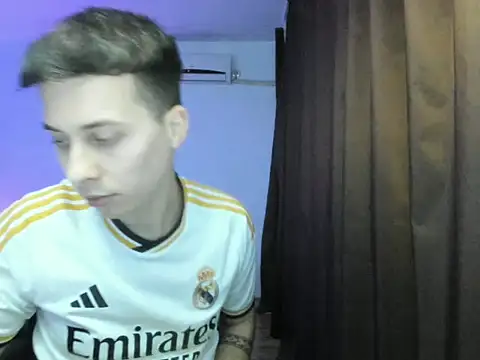 Dreamboy24 online show from March 29, 2026, 6:19 pm