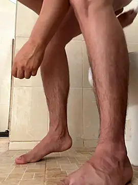 littleboy003 online show from September 18, 2025, 8:44 pm