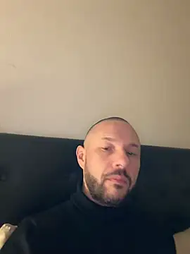 Guitccch online show from March 12, 2026, 6:41 am