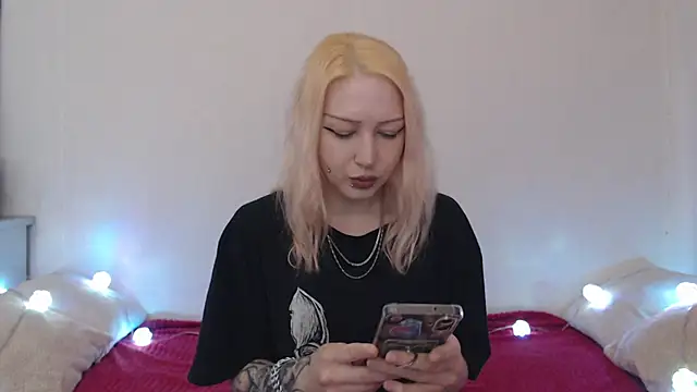 Emily hardcore online show from June 26, 2026, 9:52 pm