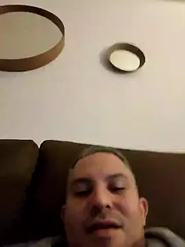 Snapshot of antonioM84 chatting on January 15, 2025, 12:09 am antonioM84 online show from January 15, 2025, 12:09 am