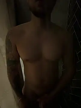 Snapshot of tjuodziauskas chatting on February 5, 2026, 3:38 pm tjuodziauskas online show from February 5, 2026, 3:38 pm