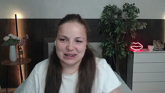 Snapshot of Crazyy_girl_ chatting on July 15, 2026, 2:22 pm Crazyy girl online show from July 15, 2026, 2:22 pm