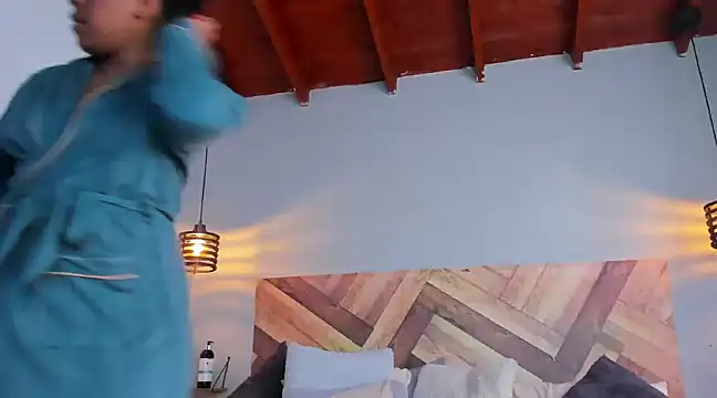 EmmilyBrant online show from February 22, 2025, 6:08 pm