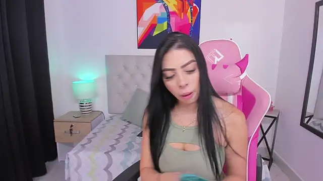 Snapshot of KristalFoxx chatting on October 8, 2025, 6:49 pm KristalFoxx online show from October 8, 2025, 6:49 pm