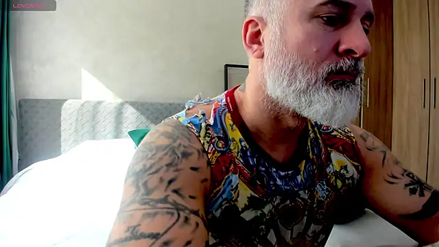 Snapshot of BlowMyXXL chatting on March 9, 2025, 8:07 am BlowMyXXL online show from March 9, 2025, 8:07 am