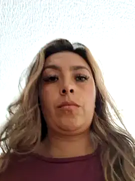 lauramcdowell1 online show from January 22, 2025, 4:33 pm