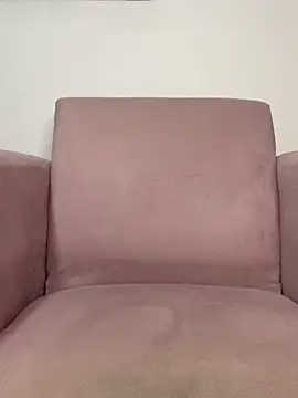 Monica Pimentinha  online show from April 13, 2026, 6:13 pm