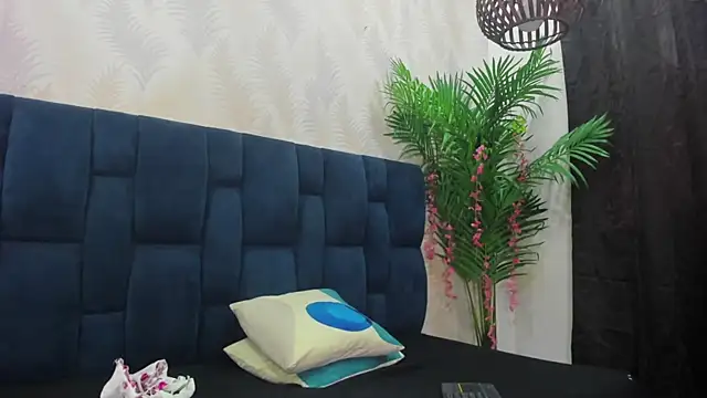 Ammy Connor1 online show from November 28, 2025, 10:01 pm