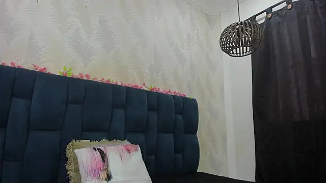 Ammy Connor1 online show from February 28, 2026, 8:43 pm