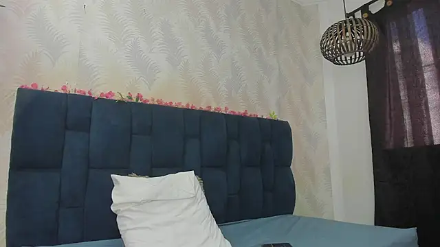 Ammy Connor1 online show from April 12, 2026, 12:54 pm