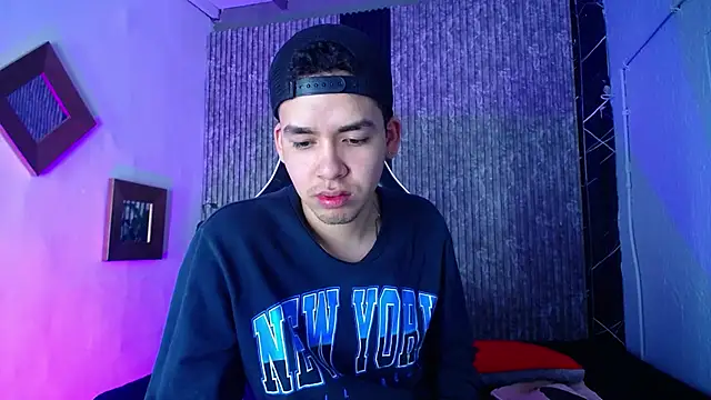 Mike 0233  online show from February 20, 2026, 4:20 am