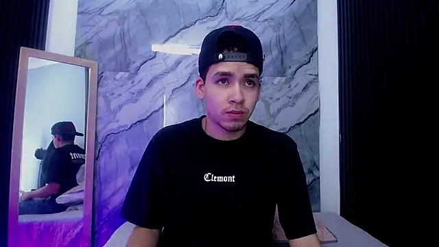 Mike 0233  online show from February 25, 2026, 7:45 pm