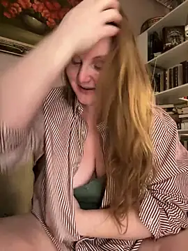 GingerSnap33 online show from March 5, 2026, 3:13 am