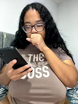 Snapshot of XMara chatting on September 11, 2025, 4:18 pm XMara online show from September 11, 2025, 4:18 pm