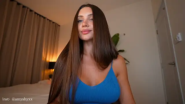 CuteGirlAmy online show from May 12, 2026, 2:14 pm