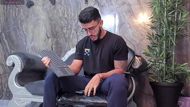 Liam Kleiin online show from March 6, 2025, 11:36 am