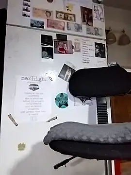 Snapshot of Roleplay2323 chatting on October 22, 2025, 3:12 pm Roleplay2323 online show from October 22, 2025, 3:12 pm