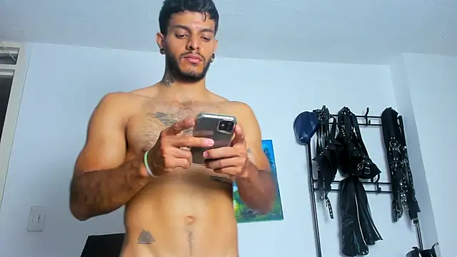 JuanBlade online show from October 2, 2025, 5:20 pm