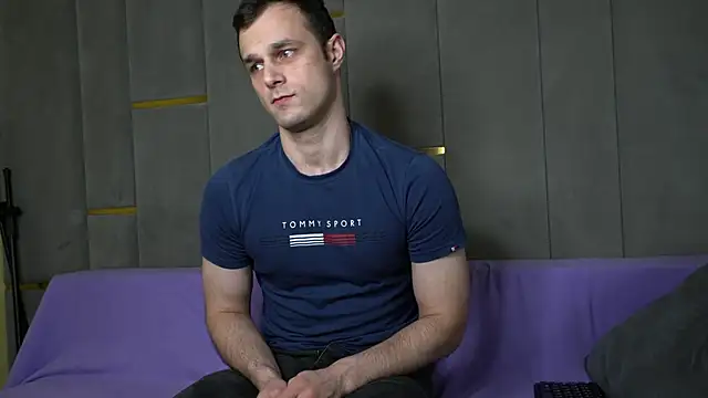 Snapshot of BrandonNorris chatting on December 4, 2024, 12:41 am BrandonNorris online show from December 4, 2024, 12:41 am