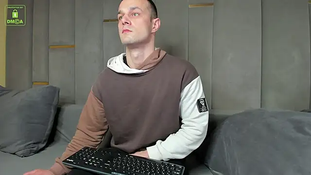 Snapshot of BrandonNorris chatting on November 1, 2025, 4:14 am BrandonNorris online show from November 1, 2025, 4:14 am