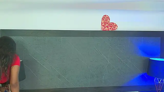 charlottebrowns  online show from February 20, 2025, 12:04 pm