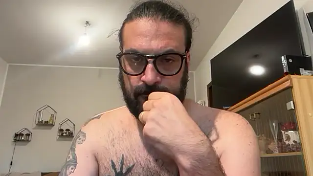 beardo85 online show from June 15, 2026, 6:32 pm