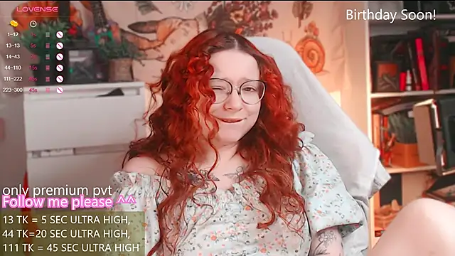 Snapshot of me__hanna chatting on February 22, 2026, 4:02 am me hanna online show from February 22, 2026, 4:02 am