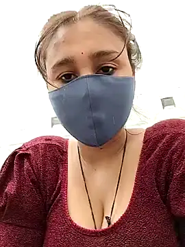 Snapshot of Archna-ji chatting on February 10, 2025, 5:36 am Archna-ji online show from February 10, 2025, 5:36 am