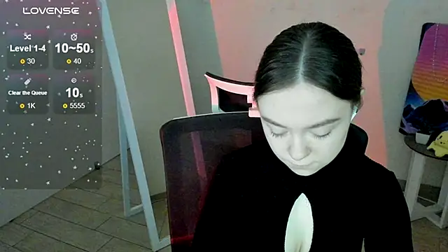 Florence meow online show from October 19, 2025, 6:47 am