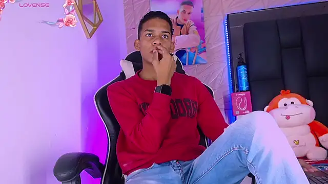 dilan alfonzo online show from April 1, 2026, 4:46 am