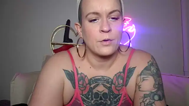 quinnmariexo online show from February 5, 2026, 10:47 pm