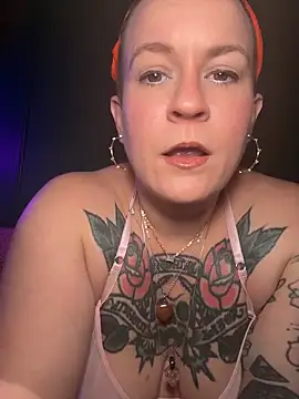 quinnmariexo online show from May 29, 2026, 5:22 pm