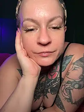 Snapshot of quinnmariexo chatting on July 8, 2026, 5:06 pm quinnmariexo online show from July 8, 2026, 5:06 pm