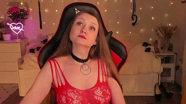 Snapshot of desperatehousewife__ chatting on March 22, 2025, 12:28 am desperatehousewife   online show from March 22, 2025, 12:28 am