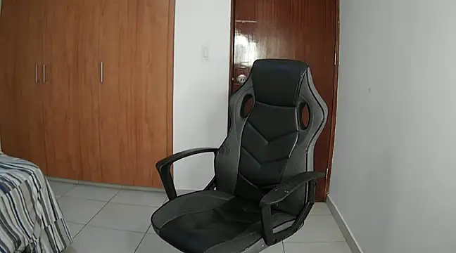 Snapshot of modexusparty1 chatting on January 4, 2025, 1:53 pm modexusparty1 online show from January 4, 2025, 1:53 pm