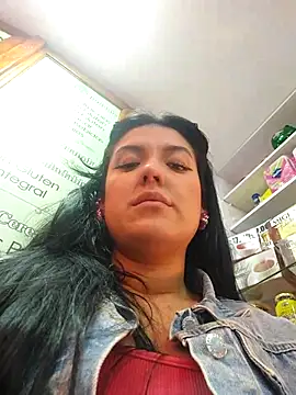 Sophie-hatter online show from February 26, 2025, 7:27 pm