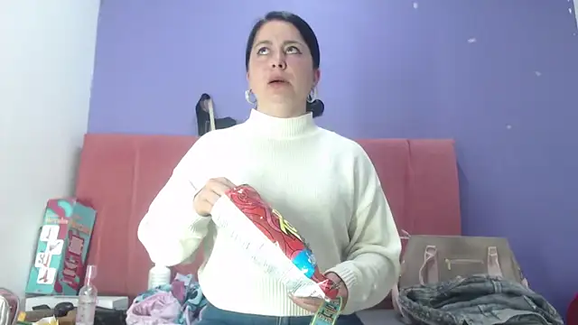 agathacorlincm101 online show from March 4, 2025, 12:29 am