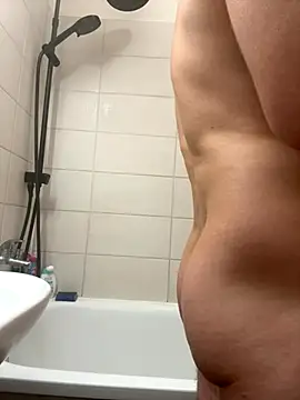 czruz online show from October 5, 2025, 8:51 pm