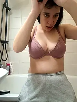 czruz online show from February 13, 2026, 9:49 am