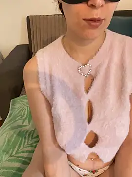 Kristina A online show from September 26, 2025, 7:45 am