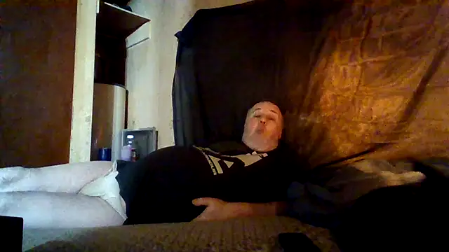 Nightshade7712 online show from November 16, 2025, 7:30 pm