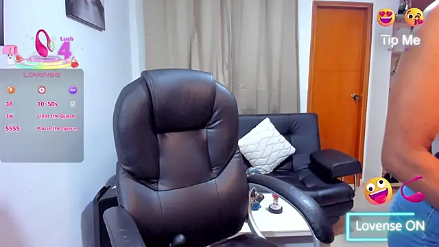 Snapshot of Alison_Lemos chatting on May 27, 2026, 10:34 am Alison Lemos online show from May 27, 2026, 10:34 am