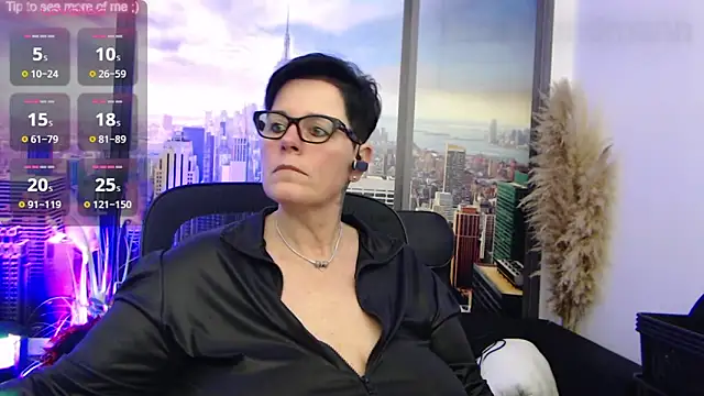 ninarandmann online show from February 4, 2025, 6:06 pm