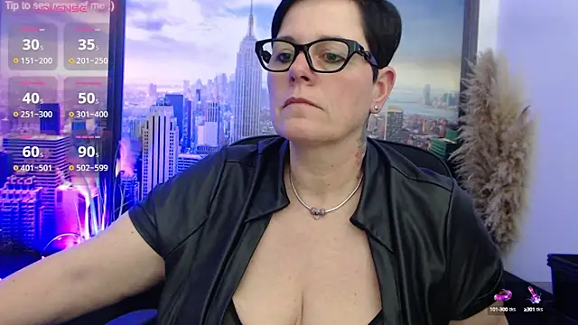 ninarandmann online show from March 8, 2025, 6:47 pm