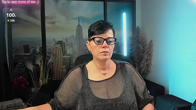 ninarandmann online show from October 6, 2025, 4:26 pm