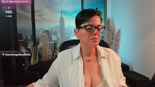 ninarandmann online show from October 24, 2025, 4:47 pm