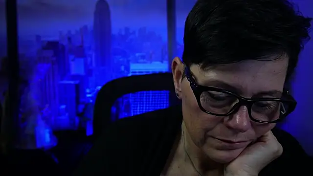 ninarandmann online show from November 30, 2025, 6:12 pm