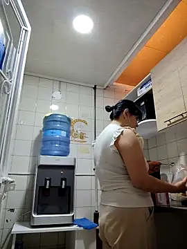 Natasha milf   online show from November 1, 2025, 12:40 pm